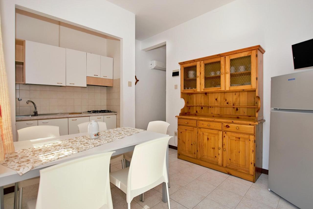 Residenza Valcris Apartment Lignano Sabbiadoro Exterior foto