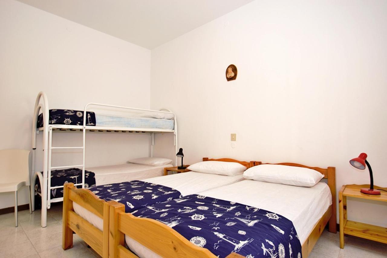 Residenza Valcris Apartment Lignano Sabbiadoro Exterior foto