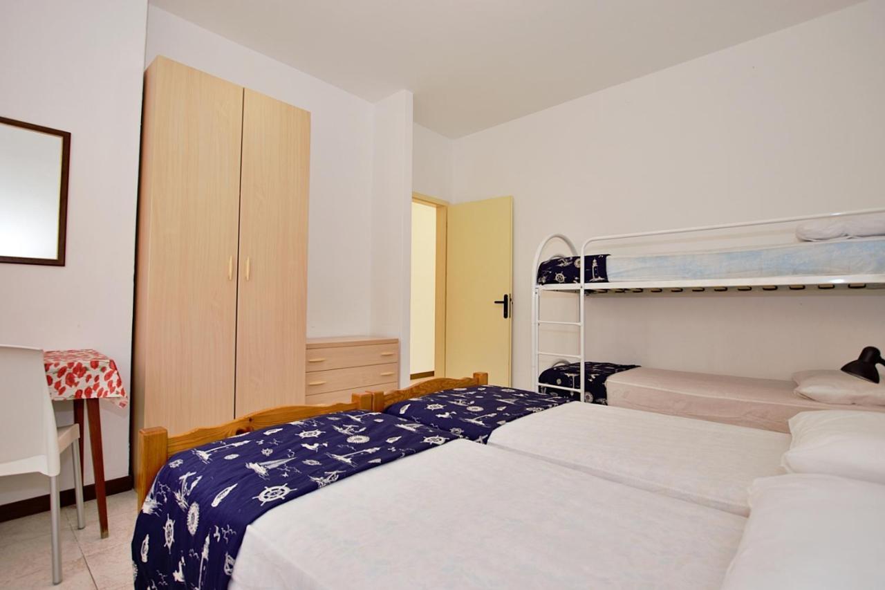 Residenza Valcris Apartment Lignano Sabbiadoro Exterior foto